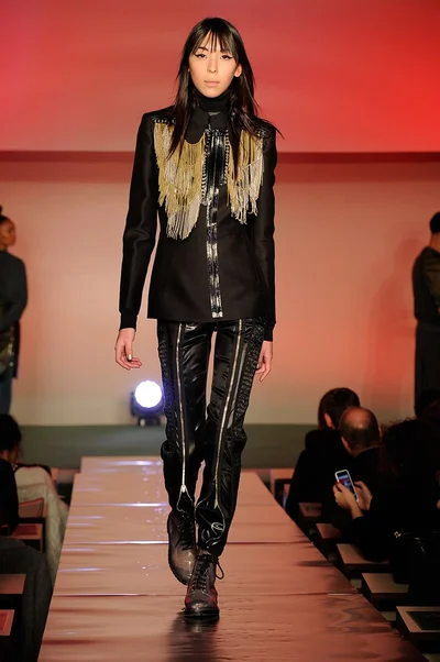 Look 24